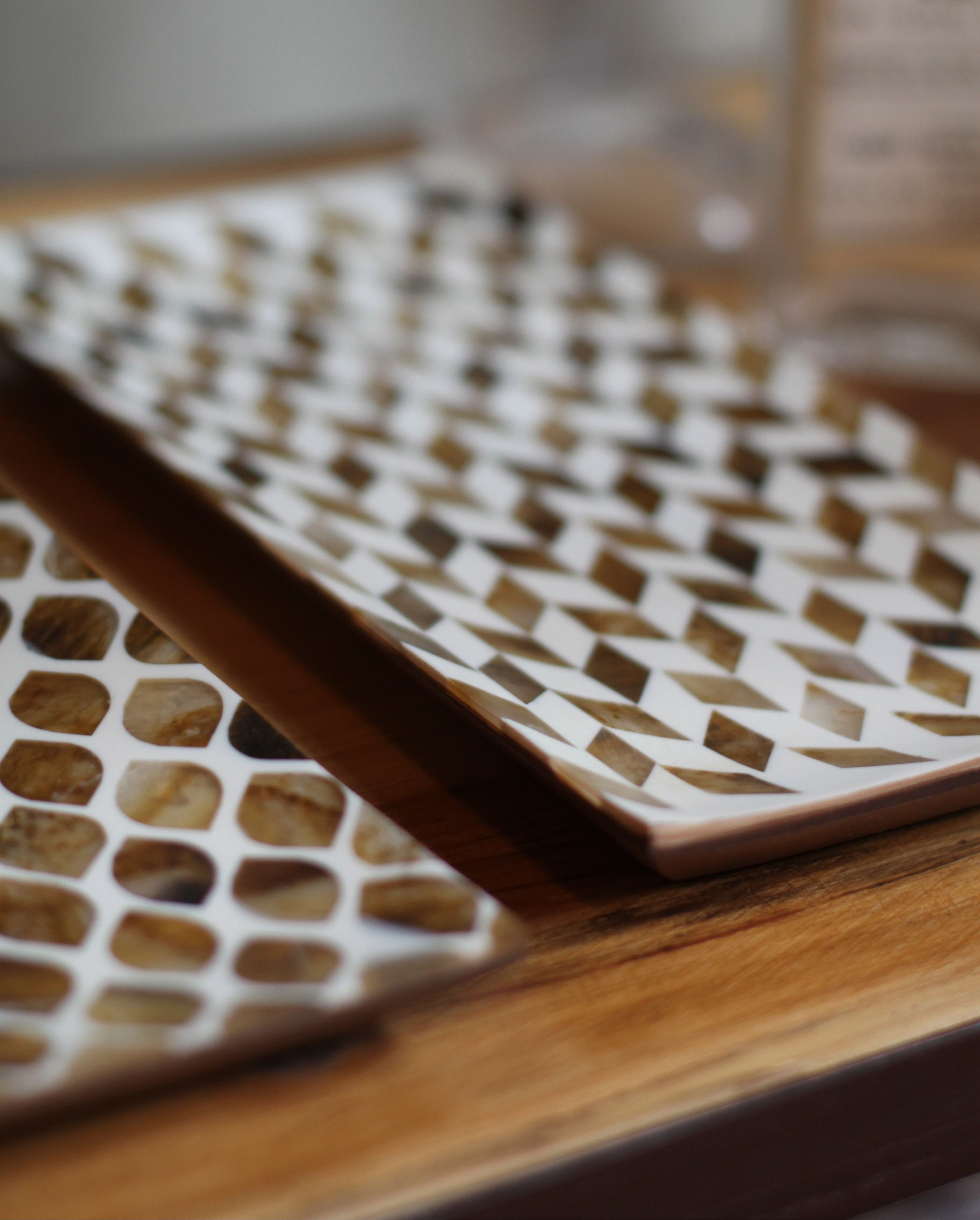 resin tray, brown and white, Moroccan, pattern